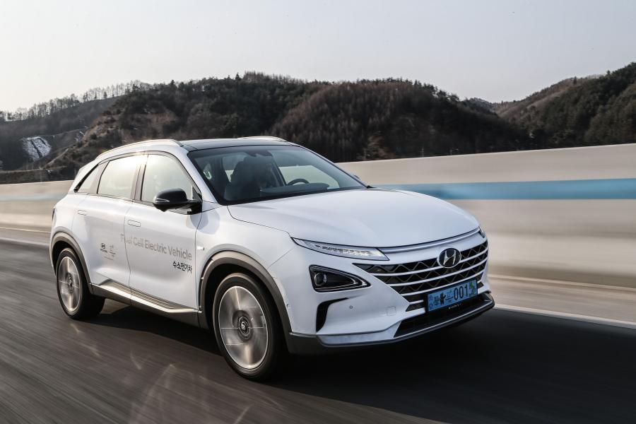  Hyundai NEXO 2018 года  (KR) (фото 18 из 35)